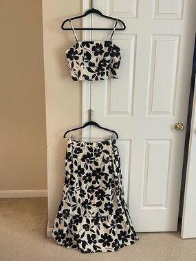 Japna Black and White Smocked Waist Floral Skirt